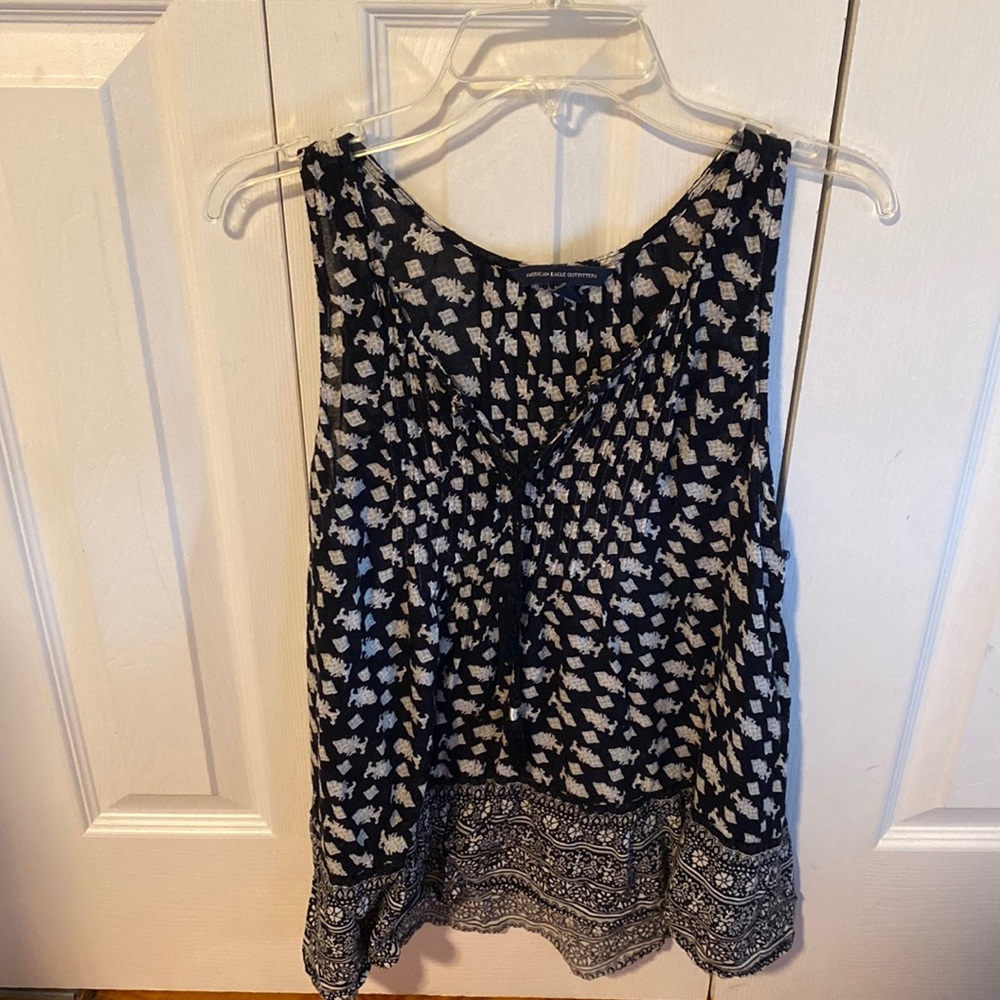 American Eagle Outfitters medium top!